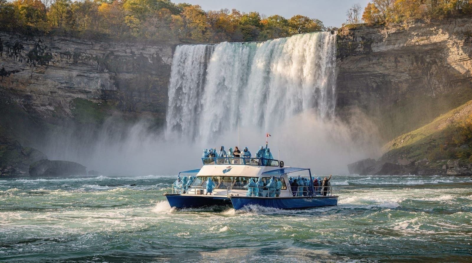 Maid of the Mist vs Niagara City Cruises: which boat should you book